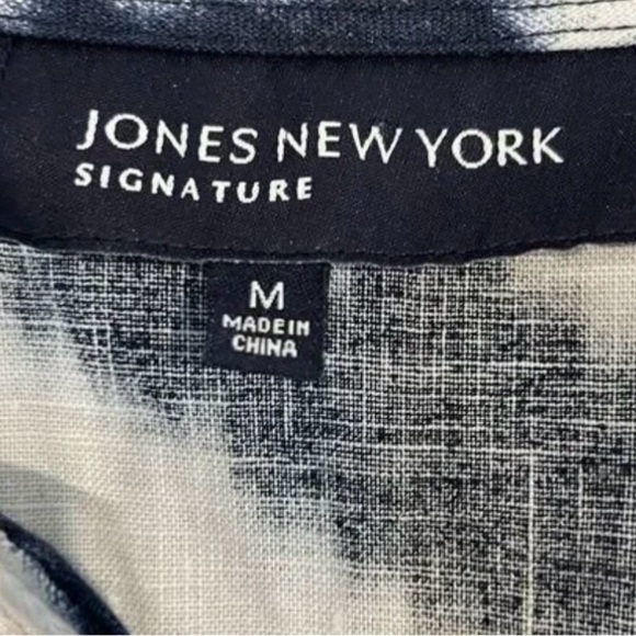 Jones New York Signature Navy Blue White 100% Linen Embroidered Tunic Top Size M - Picture 3 of 9